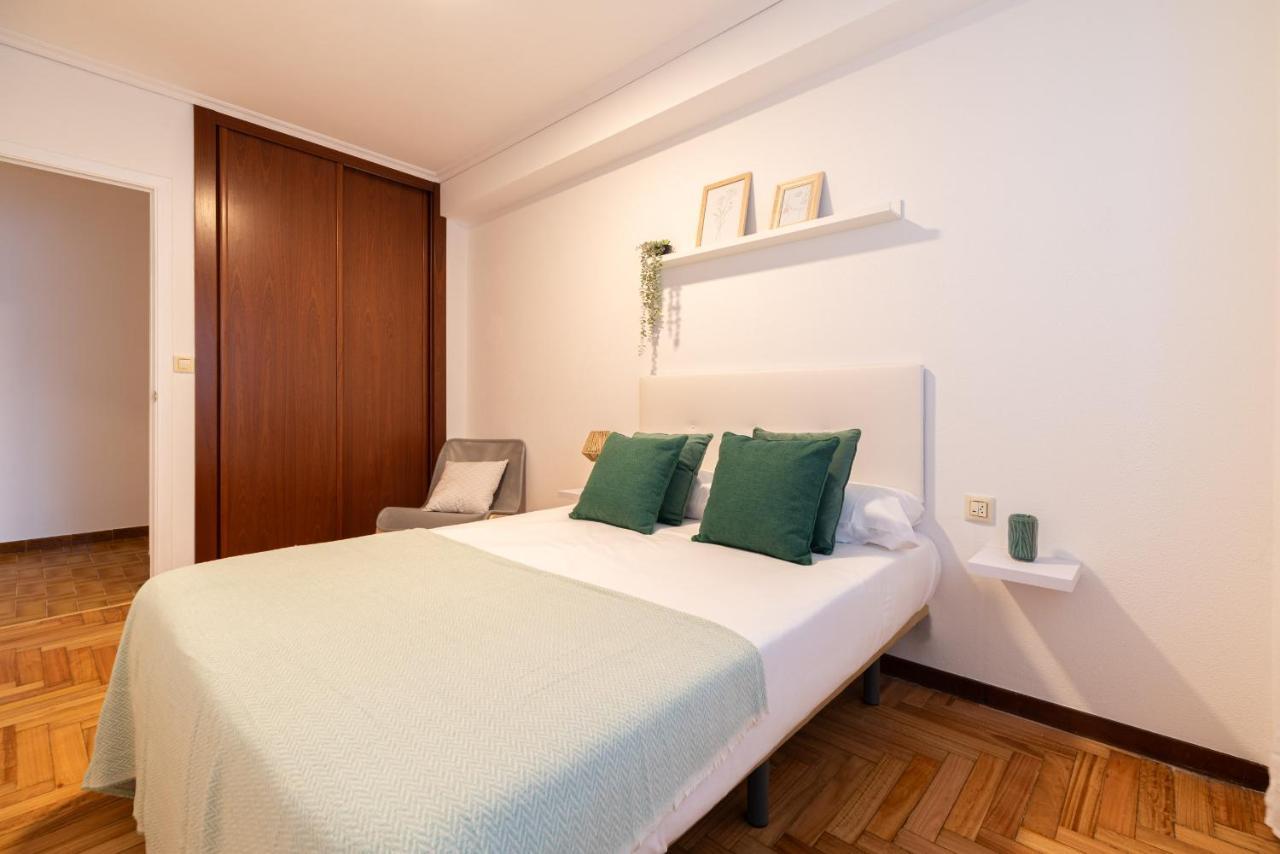 Amplia Vivienda Con Garaje Vigo Exterior foto