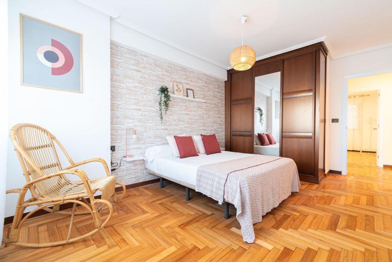 Amplia Vivienda Con Garaje Vigo Exterior foto