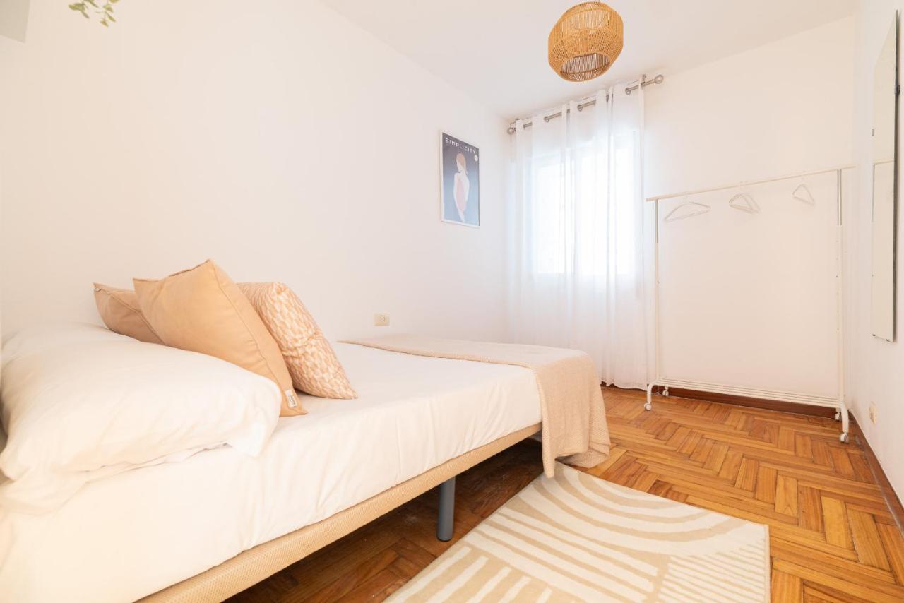 Amplia Vivienda Con Garaje Vigo Exterior foto