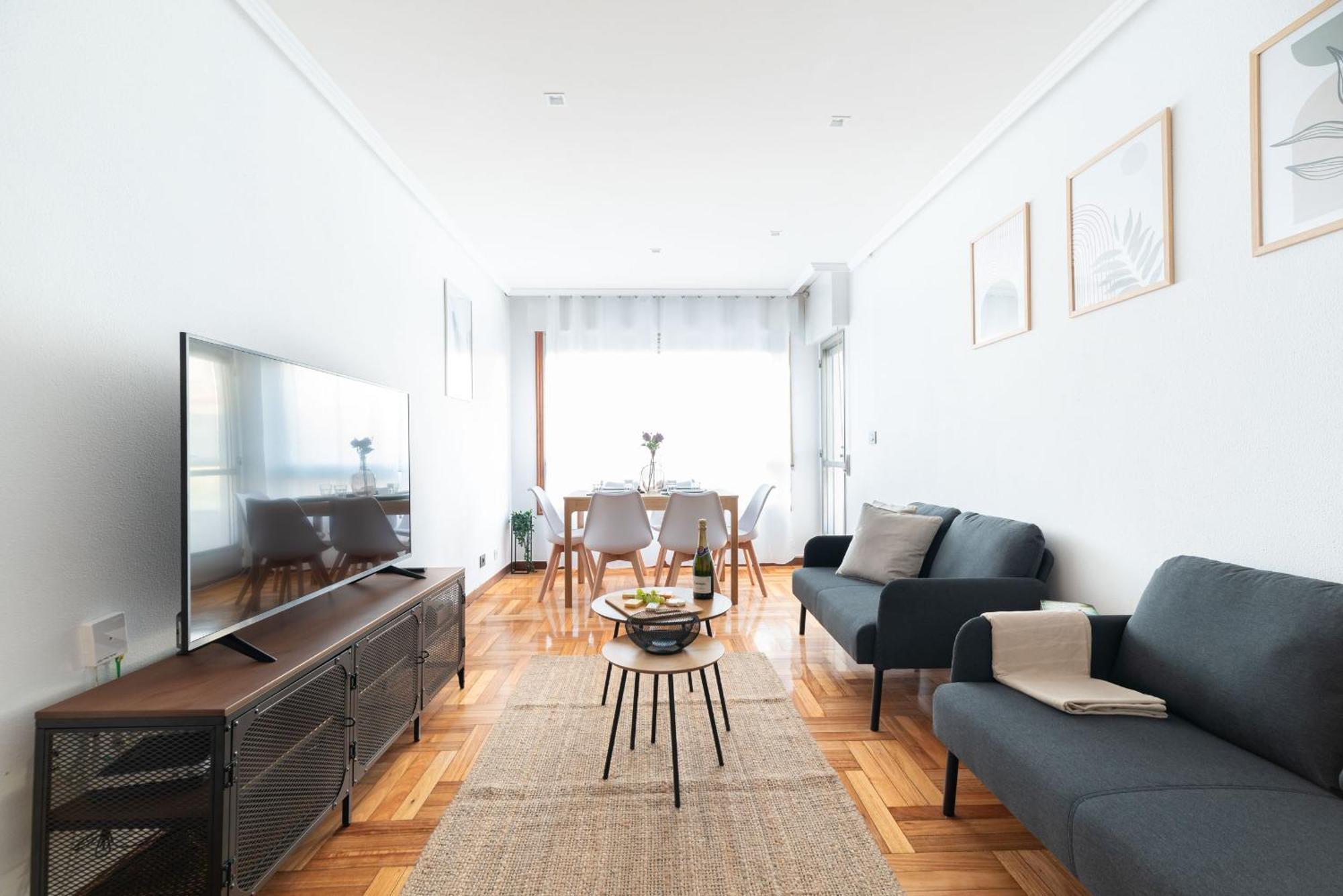 Amplia Vivienda Con Garaje Vigo Exterior foto